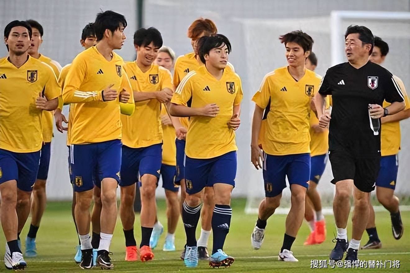 包含全明星赛倒计时，广州队今晨遗憾出局，细节引发关注，悬念犹存，球队文化再被提及的词条