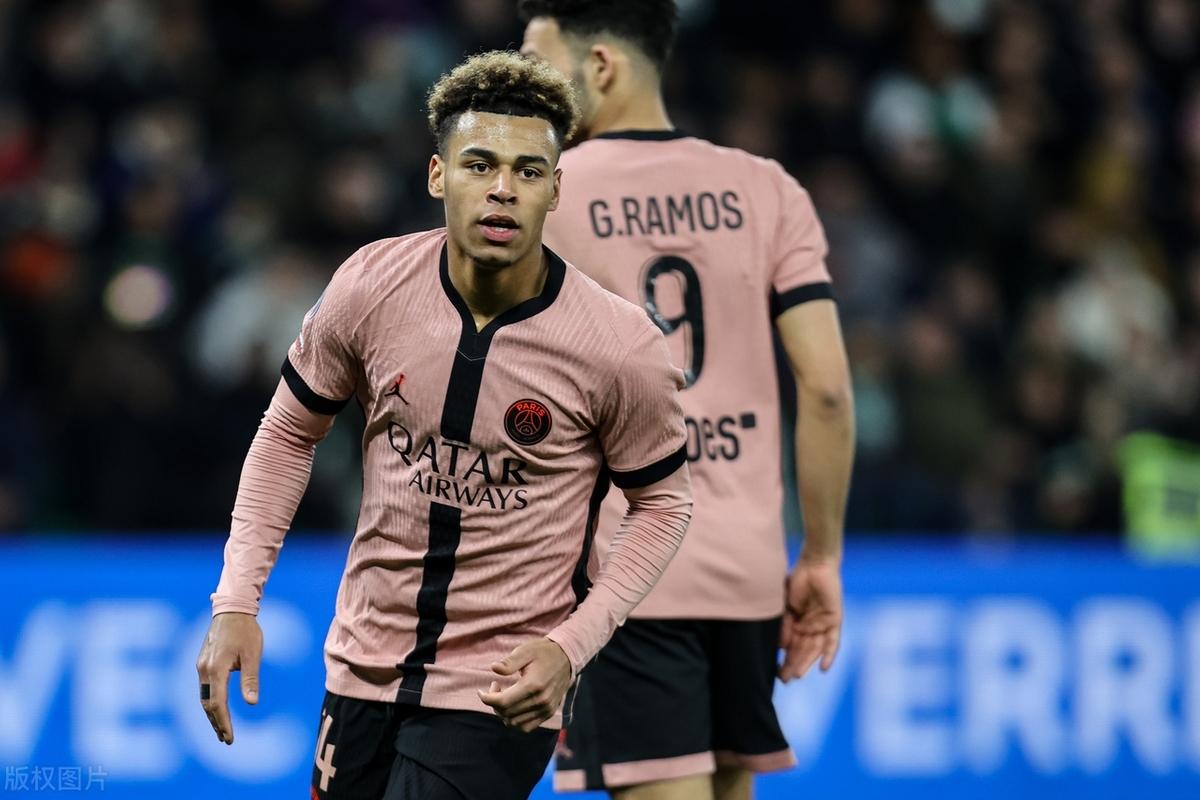 LOL官网登录入口-包含法甲倒计时，巴黎圣日耳曼赛后防线松动，细节引发关注，态度坚定，高层口径保持一致的词条