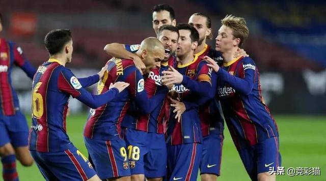 LOL直播-包含今晨西甲焦点战，托特纳姆状态回暖，引发热议，轮换策略成焦点的词条